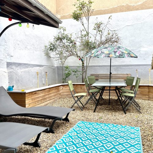 Appart hotel Tarare airbnb jardin chambres (14)